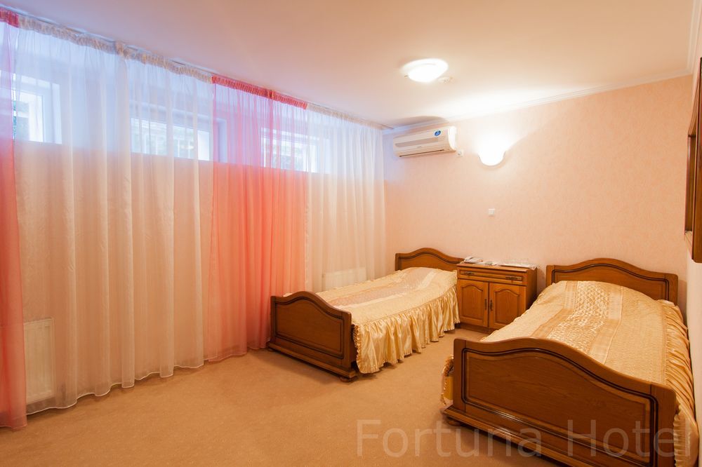 Fortuna Hotel Chisinau Ngoại thất bức ảnh