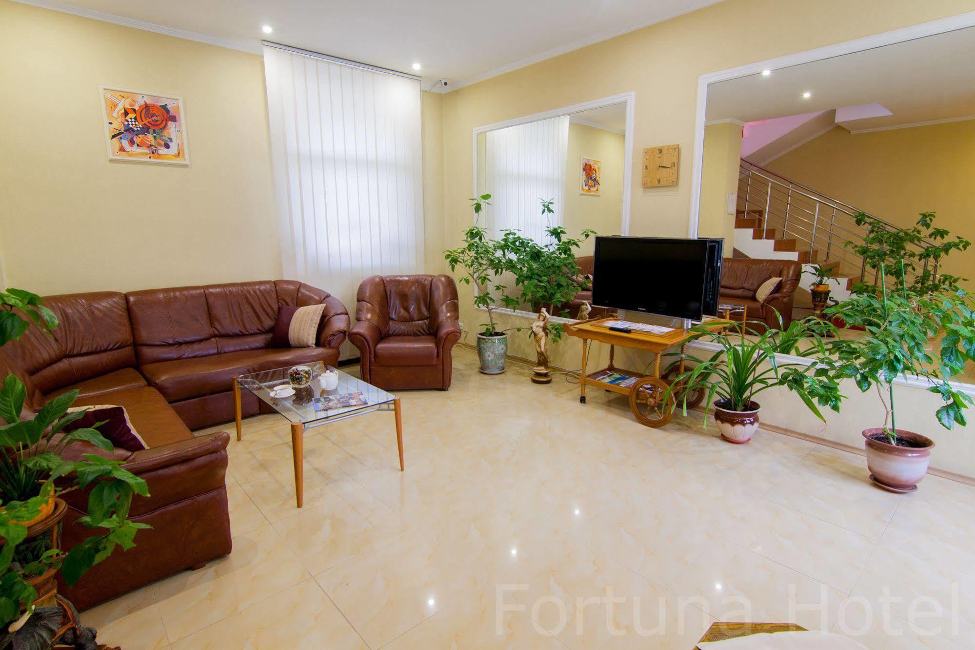 Fortuna Hotel Chisinau Ngoại thất bức ảnh