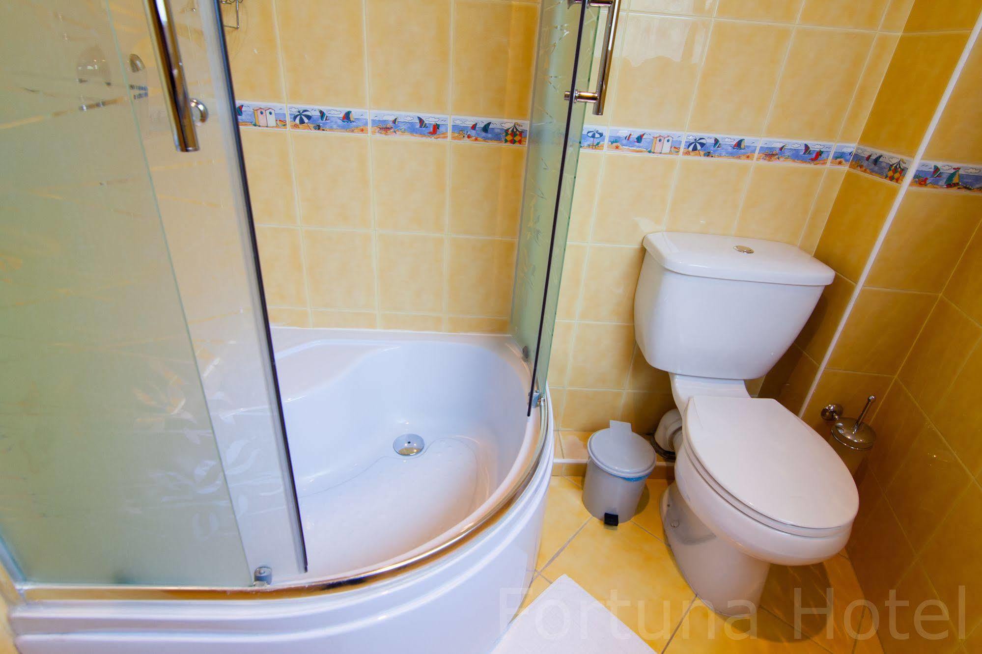 Fortuna Hotel Chisinau Ngoại thất bức ảnh