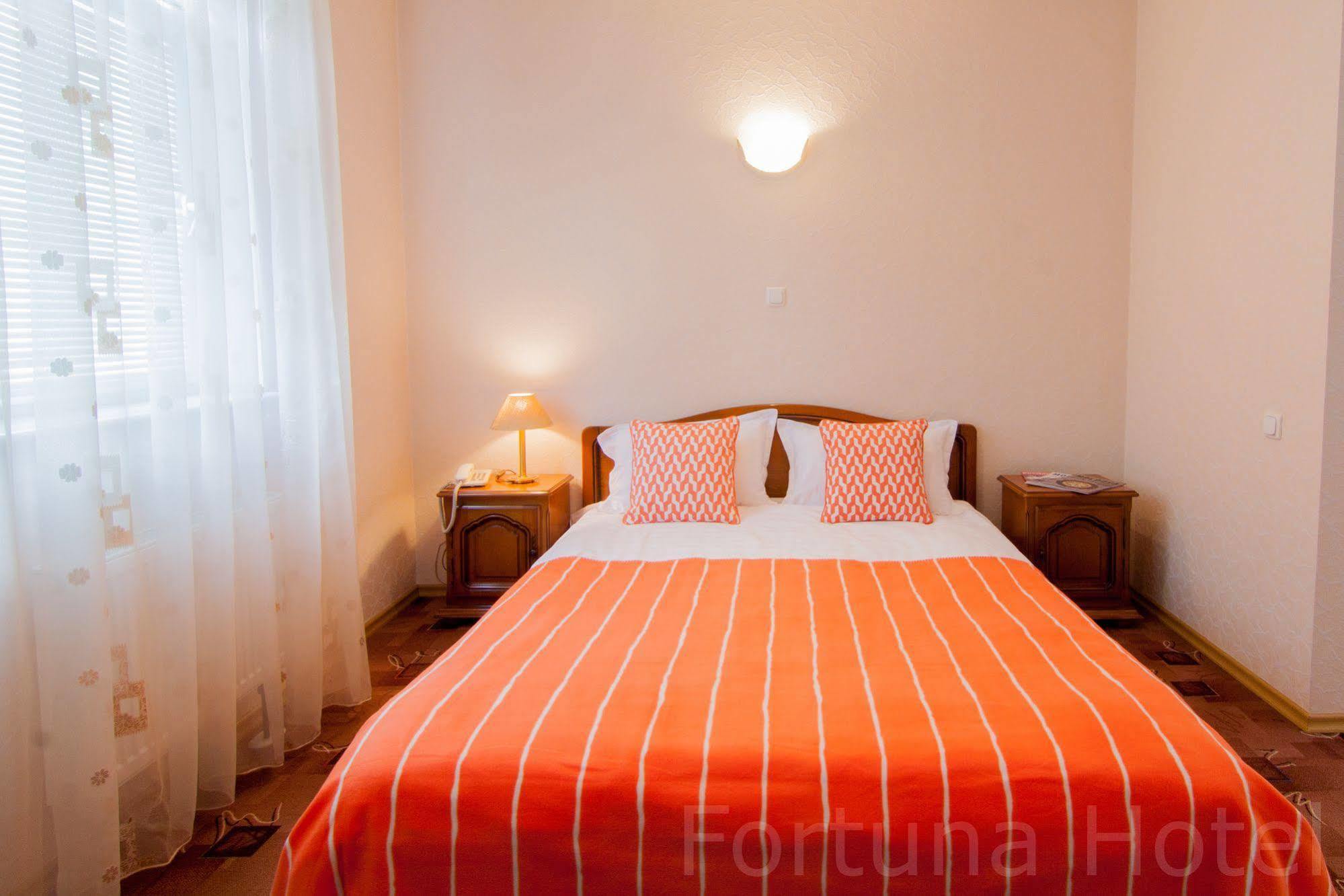 Fortuna Hotel Chisinau Ngoại thất bức ảnh