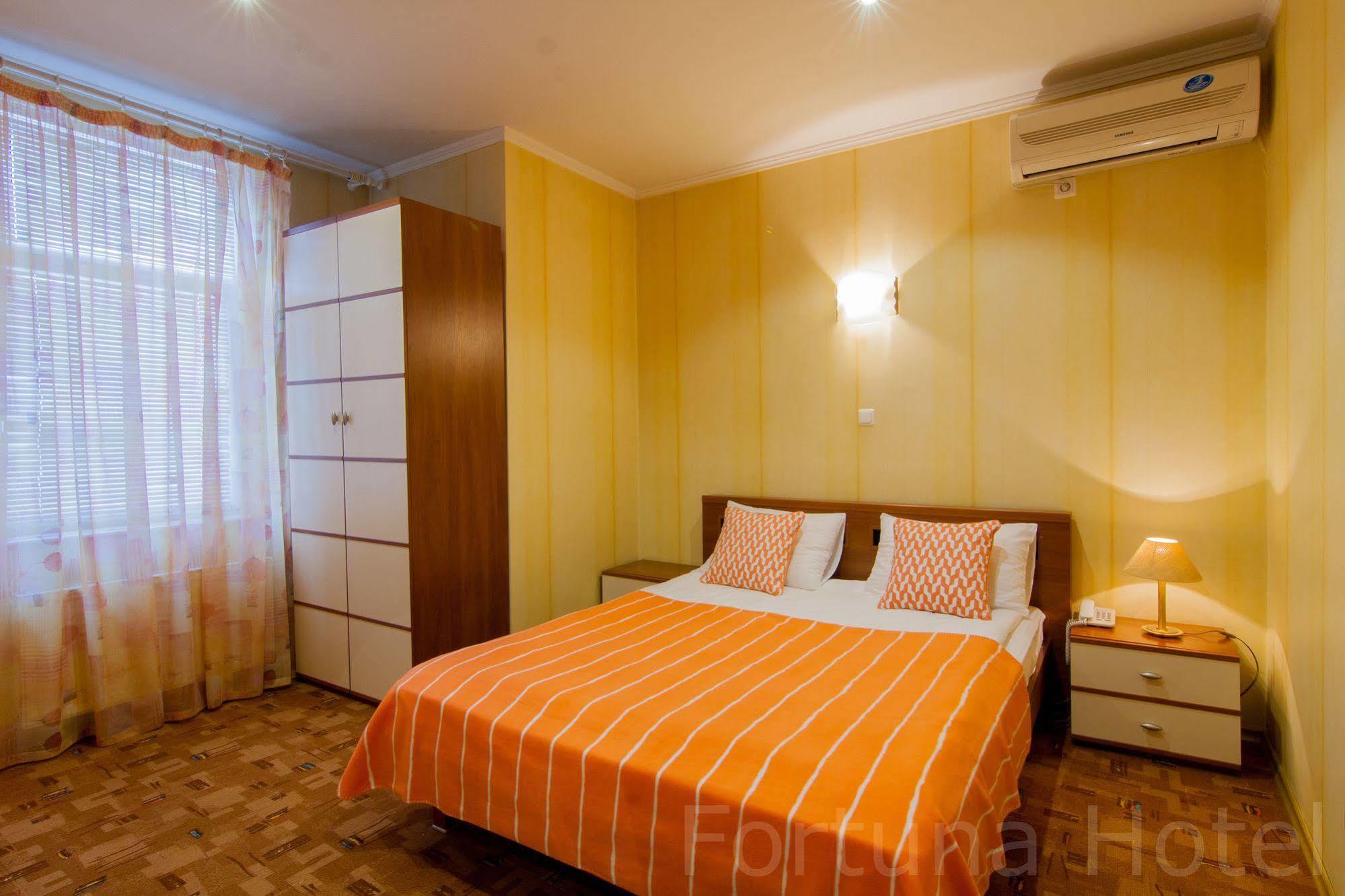 Fortuna Hotel Chisinau Ngoại thất bức ảnh