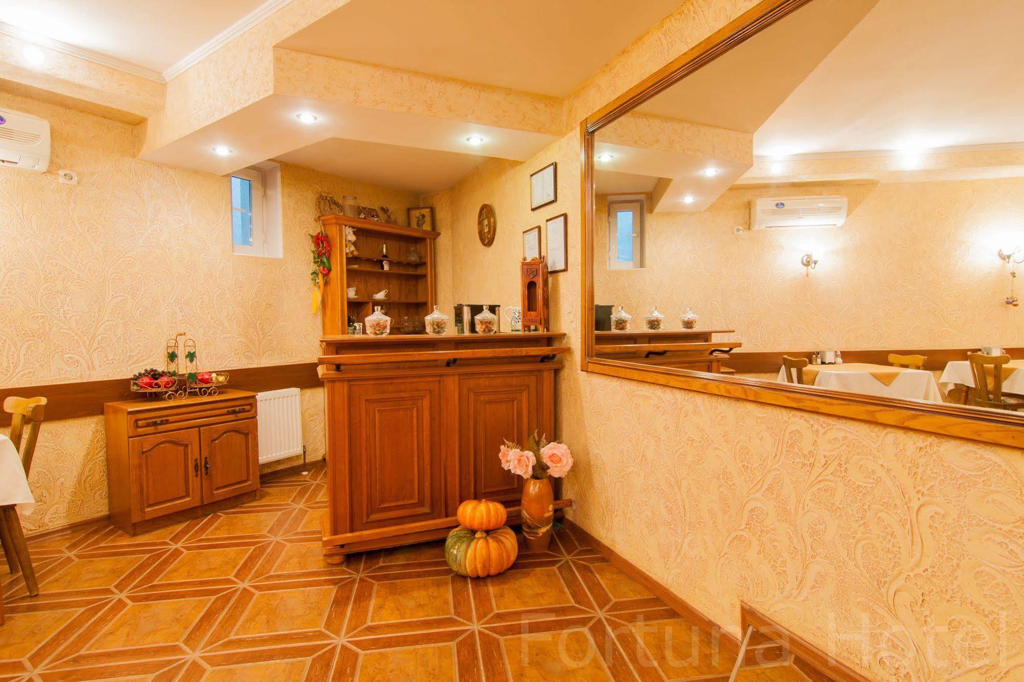 Fortuna Hotel Chisinau Ngoại thất bức ảnh