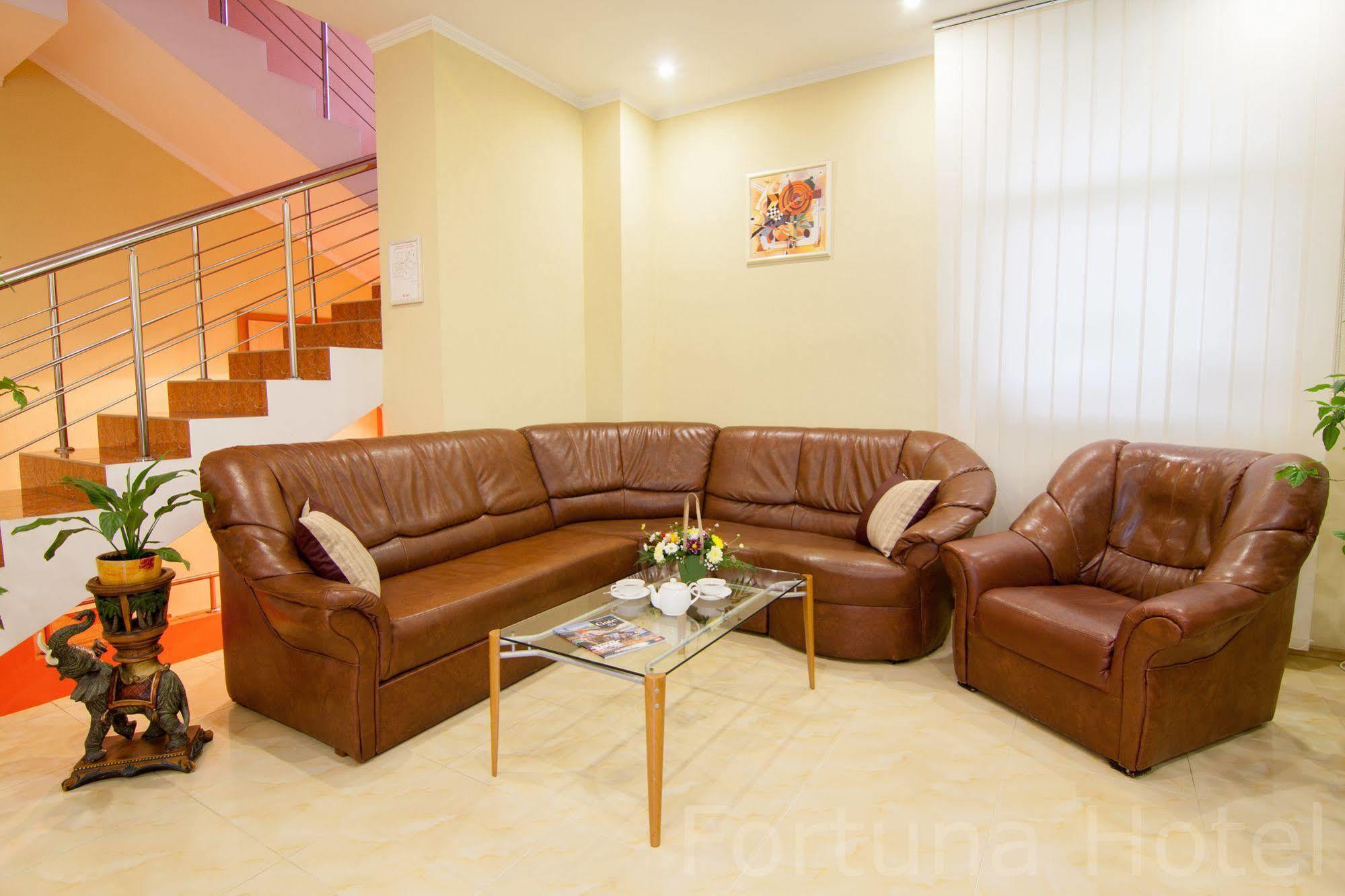 Fortuna Hotel Chisinau Ngoại thất bức ảnh